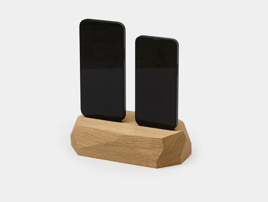 oakywood oak dual dock two phones charger | oak,